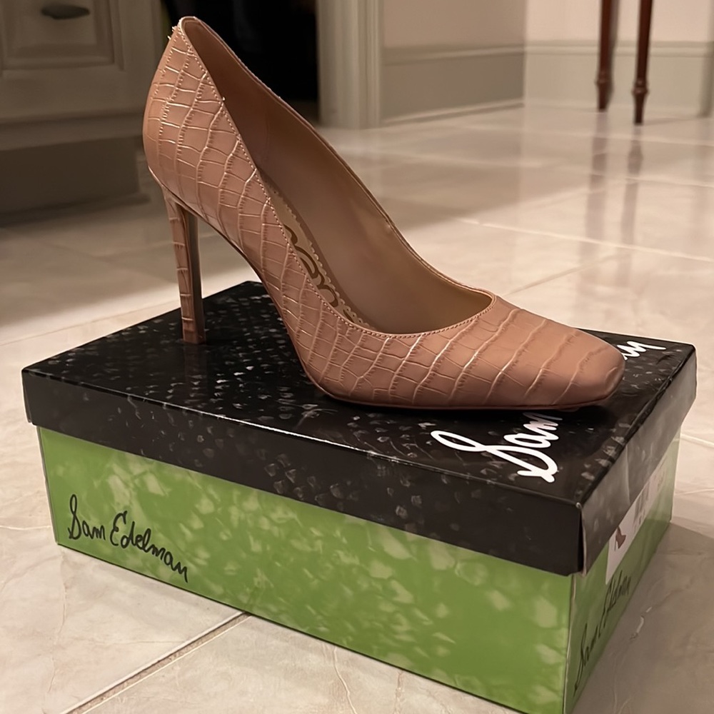 Sam Edelman Size 8 Nude Heels